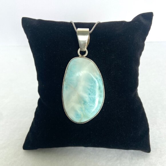 Sterling Silver 925 Oval Bezel Set Larimar Pendant Necklace 18.5" Box Chain - Picture 11 of 16